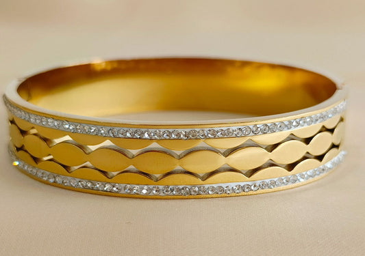 Greatera Cuff Bracelet